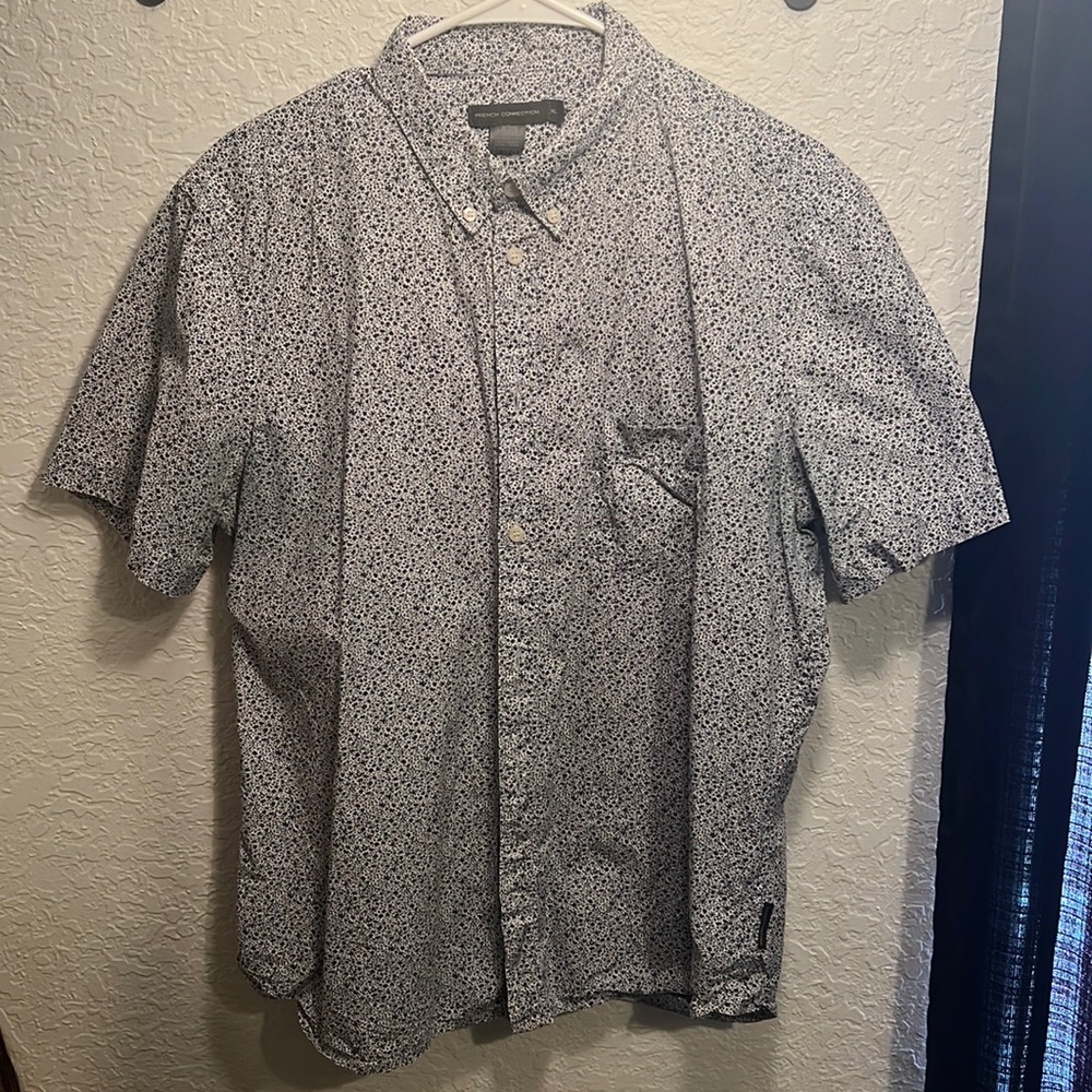 XL French Connection floral print short sleeve button down shirt